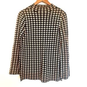 Ann Taylor Black and Tan Knit Houndstooth Blouse Sweater Pullover Size Small